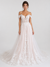 Elegant Floral Applique Tulle A-Line Wedding Dress with Sweep Train