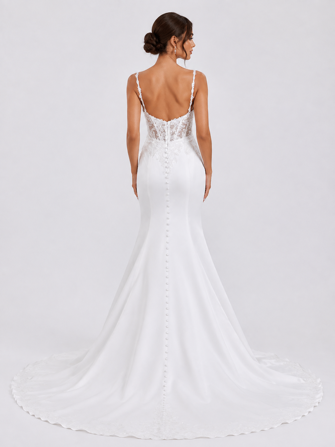 Elegant Sweetheart Lace-Applique Satin Mermaid Wedding Dress with Chapel Train