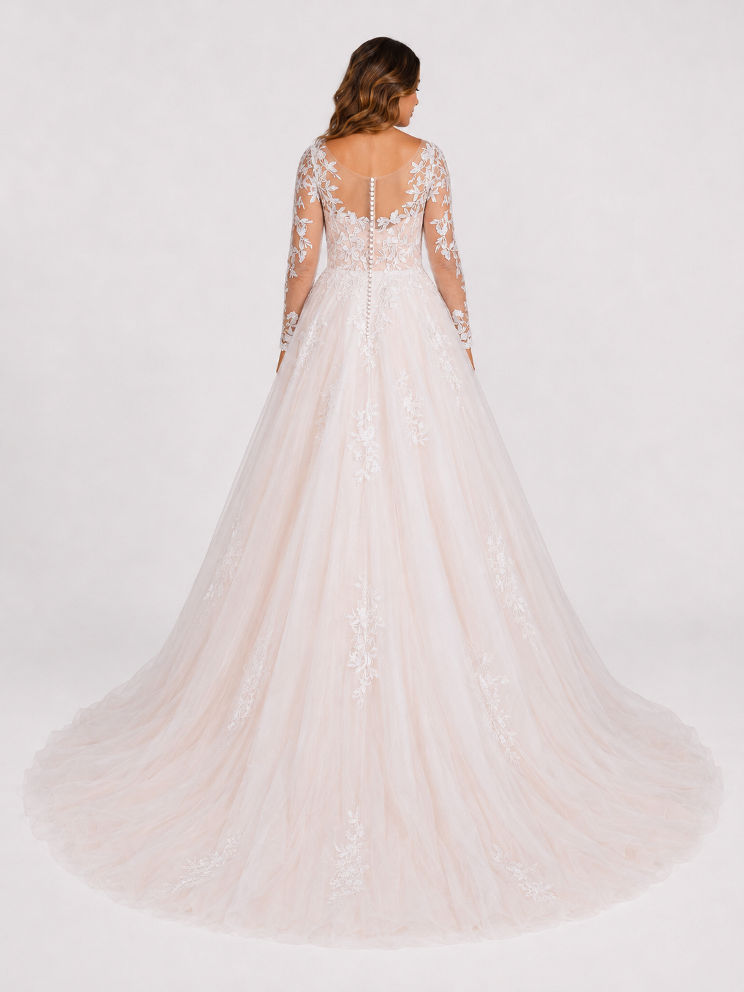 Elegant Long Sleeve Sweetheart Lace Tulle A-Line Wedding Dress with Chapel Train