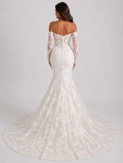 Elegant Off-the-Shoulder Sweetheart Lace Appliqué Mermaid Wedding Dress with Chapel Train