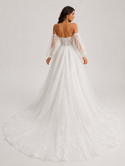 Elegant Off-the-Shoulder Sweetheart Lace Tulle A-Line Wedding Dress with Detachable Bishop Sleeves and Chapel Train