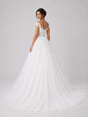 Elegant Cap Sleeve Lace Applique Tulle A-Line Wedding Dress with Chapel Train