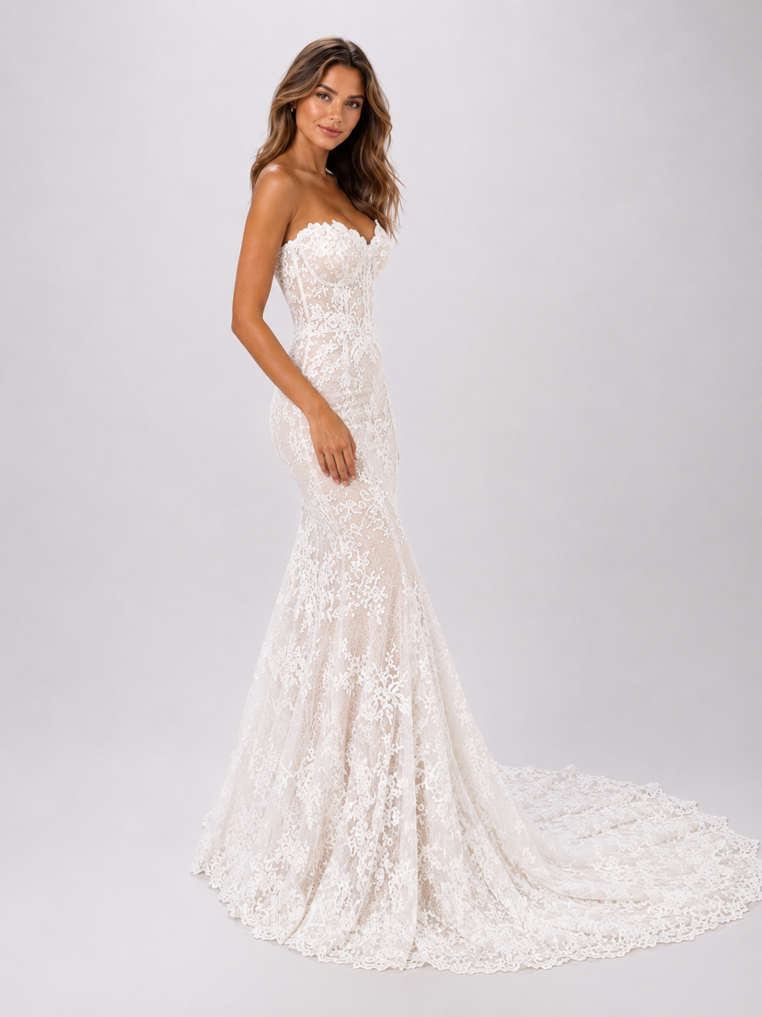 Elegant Strapless Lace Applique Mermaid Wedding Dress with Chapel Train